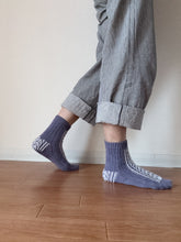 画像をギャラリービューアに読み込む, Frost Fern Socks
